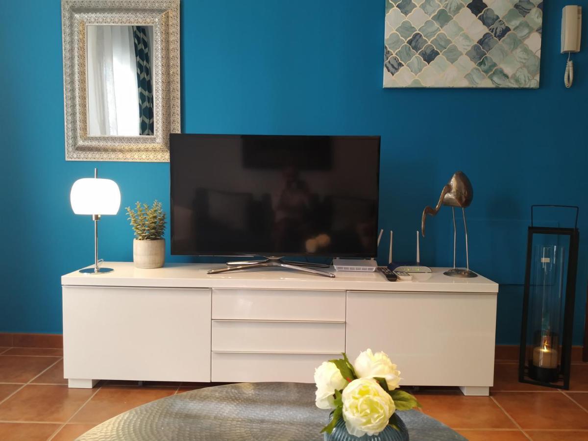 Apartamento C/Piscina Centro 内尔哈 外观 照片