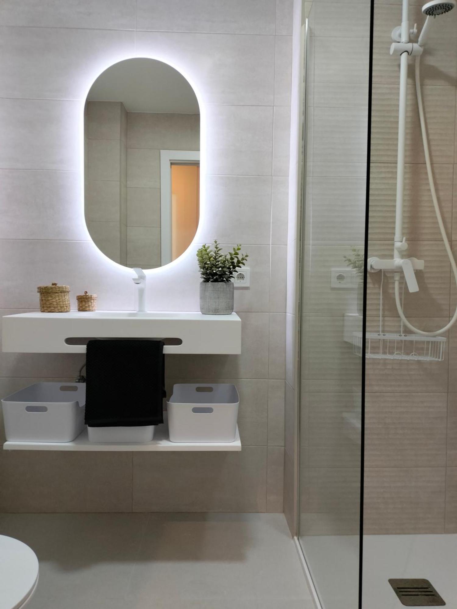 Apartamento C/Piscina Centro 内尔哈 外观 照片