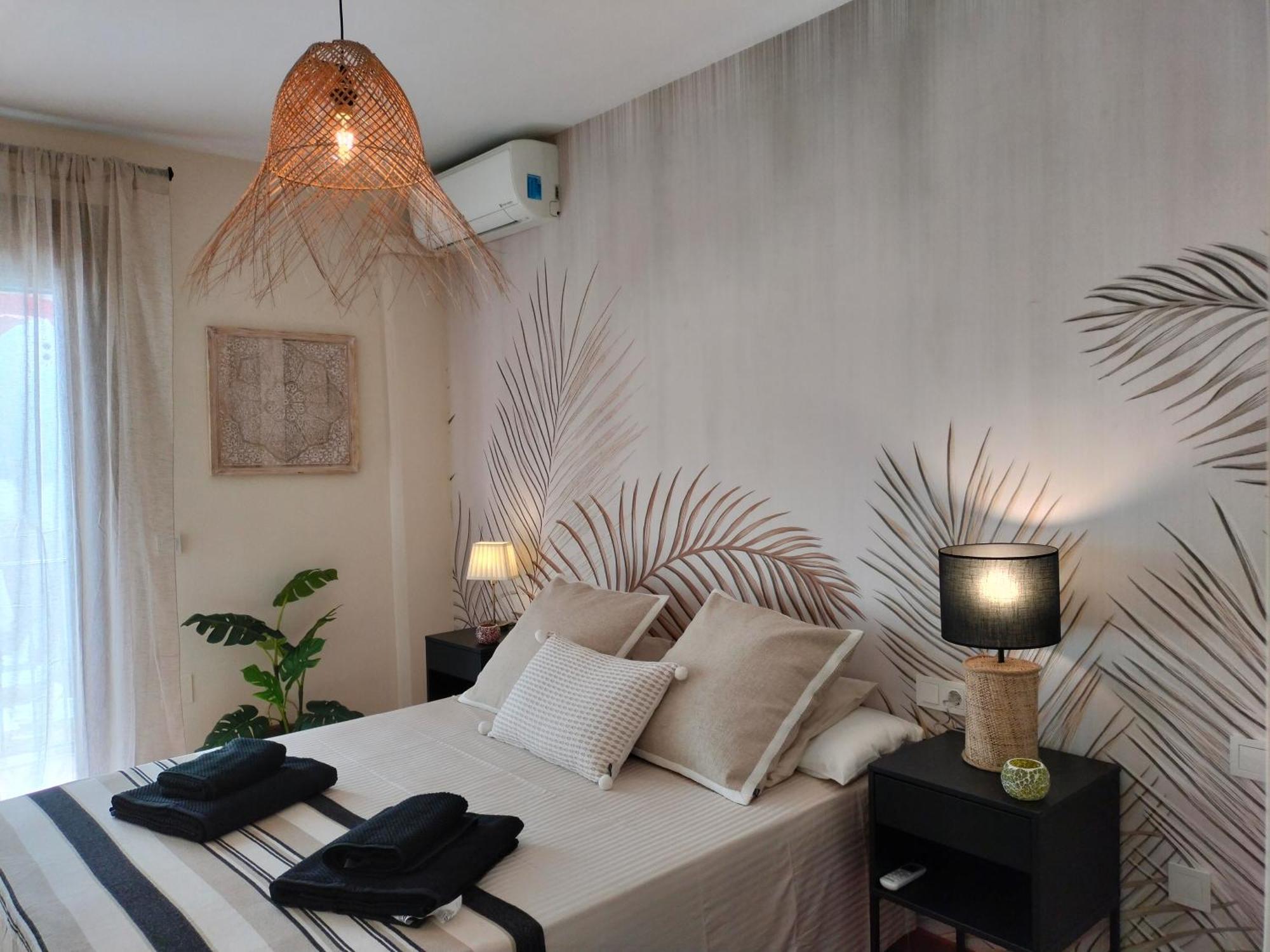 Apartamento C/Piscina Centro 内尔哈 外观 照片